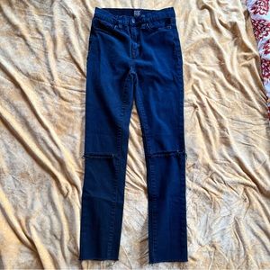 BDG Twig High Rise Slit-Knee Jeans Size 24